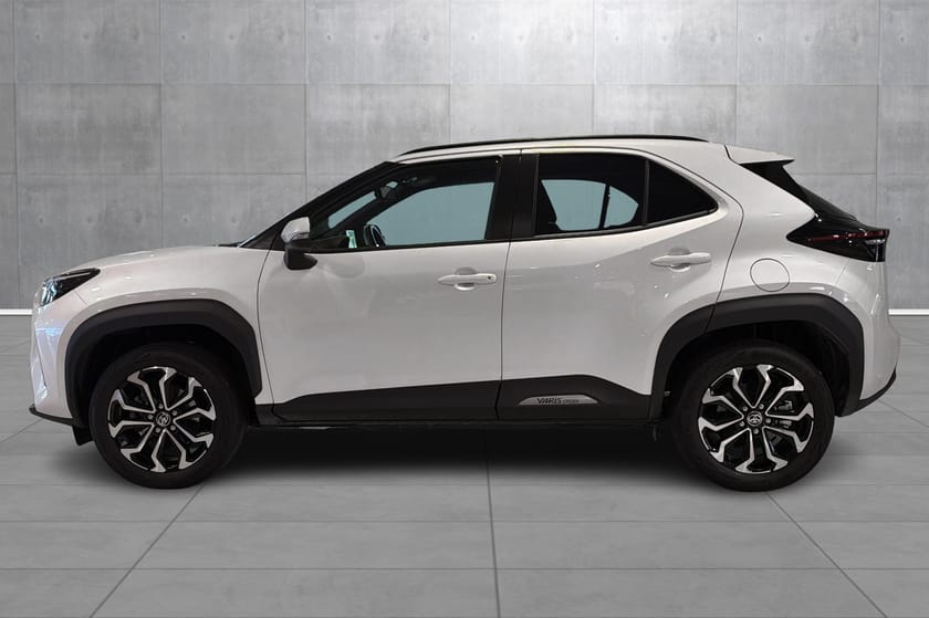 Bilde 2 av Toyota Yaris Cross Hybrid 115 AWD-i 1,5 Active Tech AWD