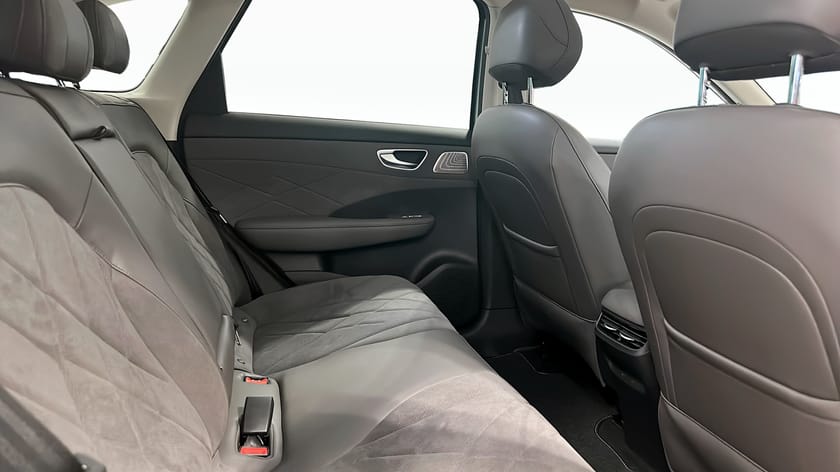 Bild 5 av MG S6 EV Dual Motor LUXURY AWD 77KWH  / RÄNTEKAMPANJ/  PL från 6995 /