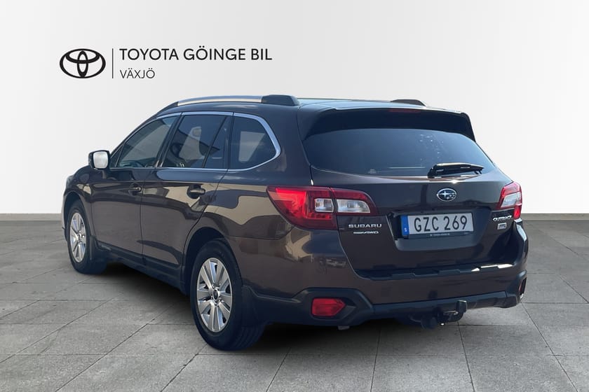 Bild 2 av Subaru Outback Summit 2.0 4WD M/K värmare Drag V-hjul
