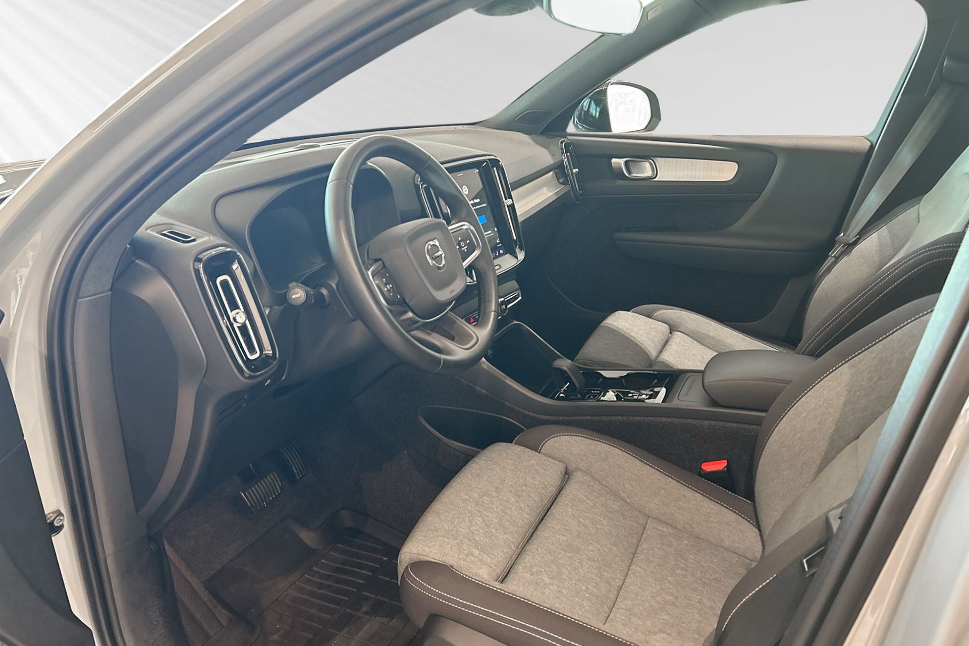Volvo XC40 2025, bild 7/10