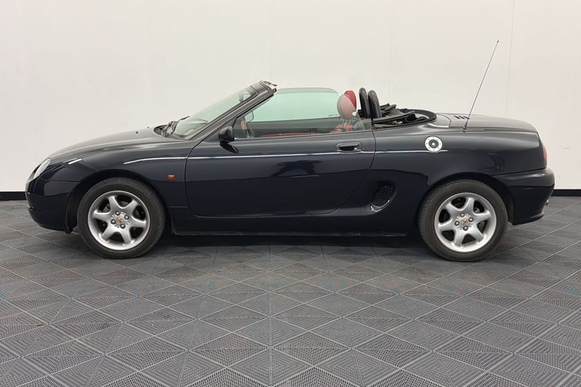 Bild 2 av MG F Cab 1.8 120hk Kamrem bytt