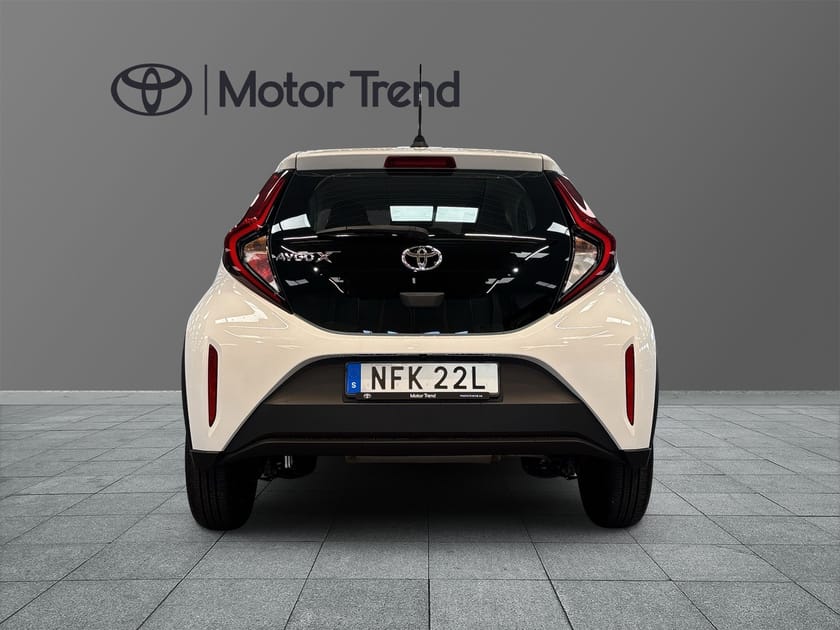 Bild 5 av Toyota Aygo X 1.0 PLAY S+V-hjul