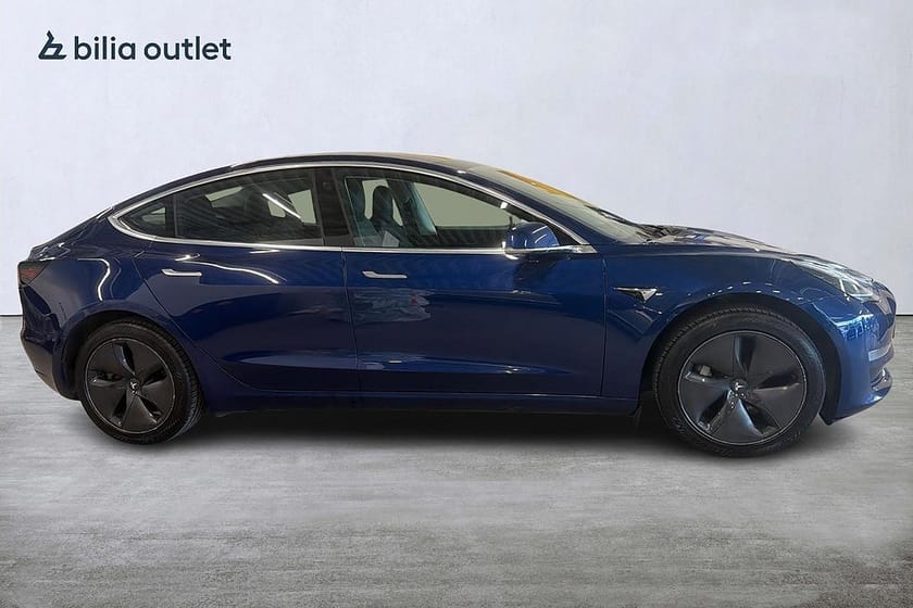 Bild 4 av Tesla Model 3 Standard Range Plus Panoramaglas B-kamera Helskinn