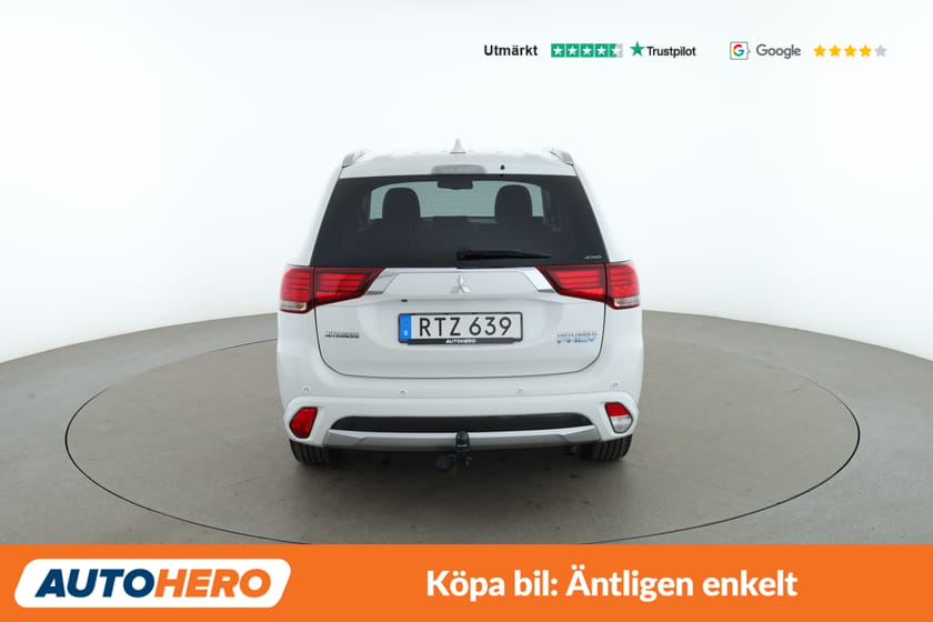 Bild 4 av Mitsubishi Outlander PHEV 4WD / 360, Dragkrok, Skinn, ACC, GPS