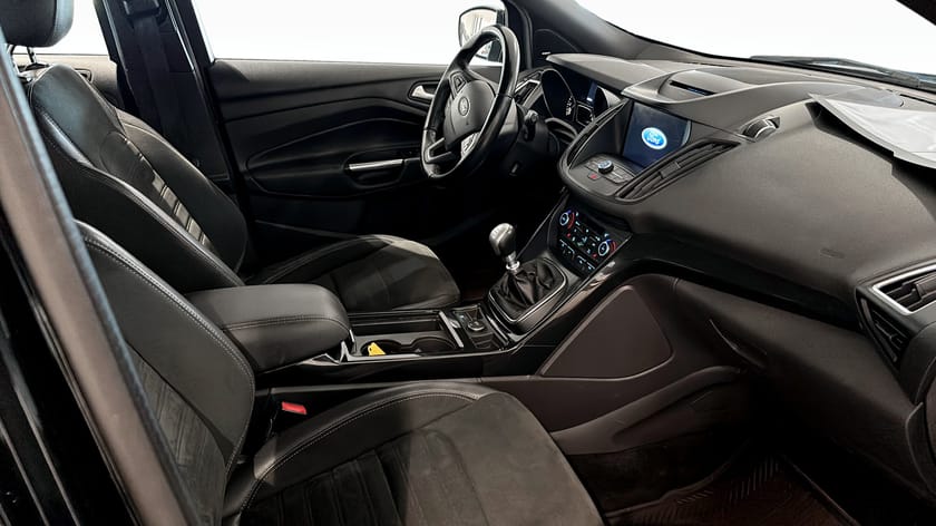 Bild 3 av Ford Kuga ST-Line 1.5 EcoBoost 150HK Nyservad|Kamrem