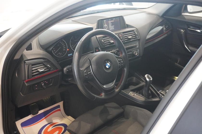 Bild 2 av BMW 118d 5dr Sportline Drag Backkamera HiFi
