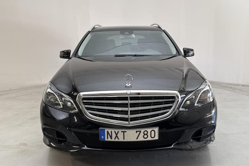 Bild 5 av Mercedes-Benz E 220 T BlueTEC BE