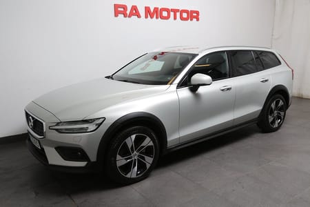 Volvo V60 Cross Country D4 190hk Adv SE ll AWD Navi Kamera Värmare Drag
