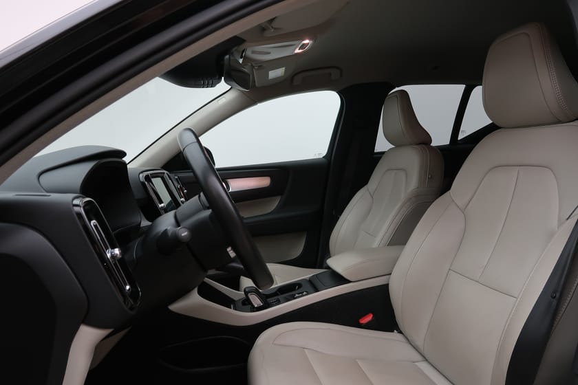 Bild 4 av Volvo XC40 D3 AWD Momentum Edition