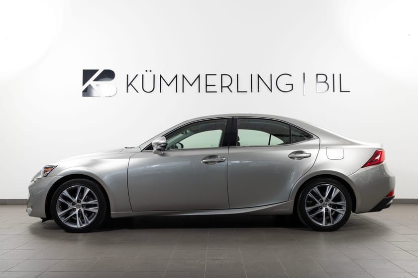 Bild 1 av Lexus IS 300h 2.5 CVT 223hk Navi/Bkamera/Keyless
