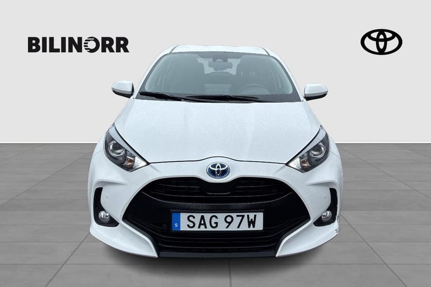 Bild 2 av Toyota Yaris Hybrid 1,5 5D Active/Kamera/Rattvärme/MoK