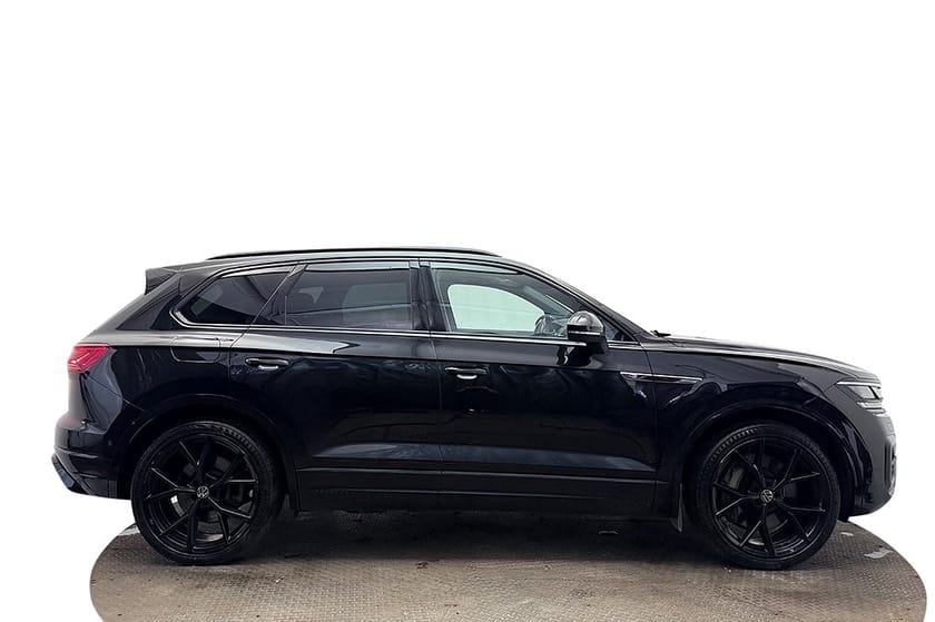 Bild 5 av Volkswagen Touareg R eHybrid 3.0 V6 4M Drag Pano Navi HUD Luftfj *SeSpec* 462hk