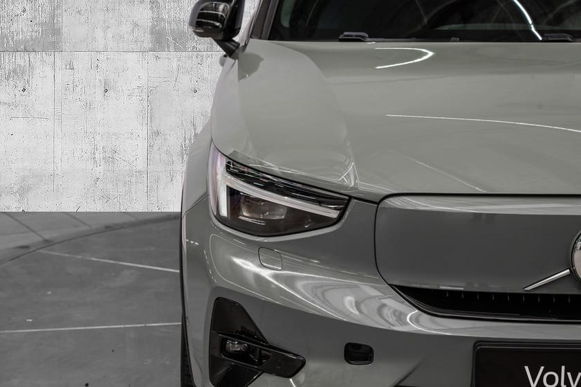Bilde 4 av Volvo XC40 Recharge Extended Range Ultimate Hengerfeste 360Kamera - Mye Utstyr!