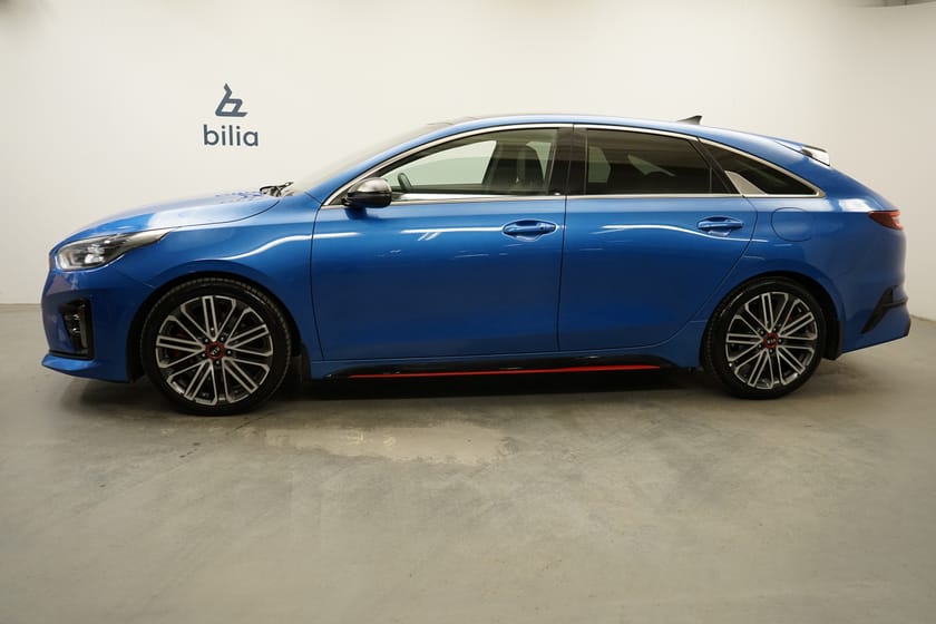 Bild 2 av Kia ProCeed GT Dragkrok, Taklucka