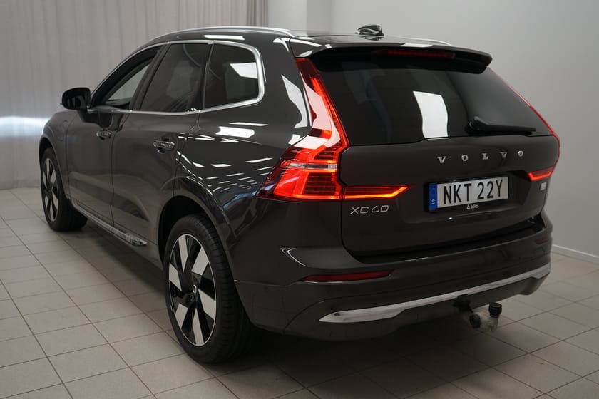 Bild 3 av Volvo XC60 Recharge T8 Ultimate Bright | Drag | HarmanKardon |