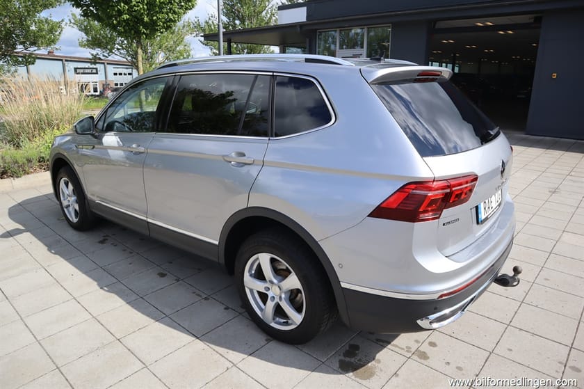 Bild 3 av Volkswagen Tiguan Allspace 7-sätes 2.0 TDI SCR 4Motion 200hk Momsbil 7 sit Elegance Navi Drag 1 Ägare