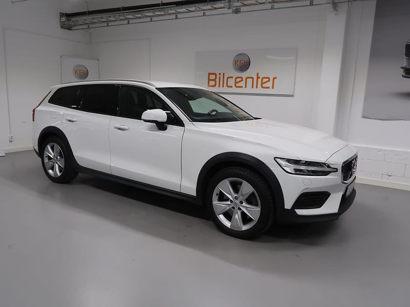 Bild 4 av Volvo V60 Cross Country D4 AWD V-Däck ingår Drag-Värmare-VoC-Pilot-AdaptivFH-BT