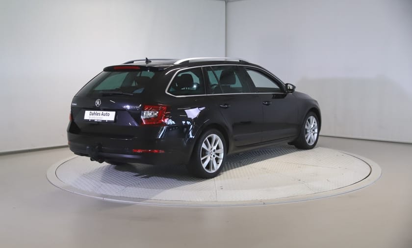 Bilde 5 av Škoda Octavia Stasjonsvogn 2,0 184hk 4x4 Style ACC/Krok/Kam/Dig.disp/Webast/Canton
