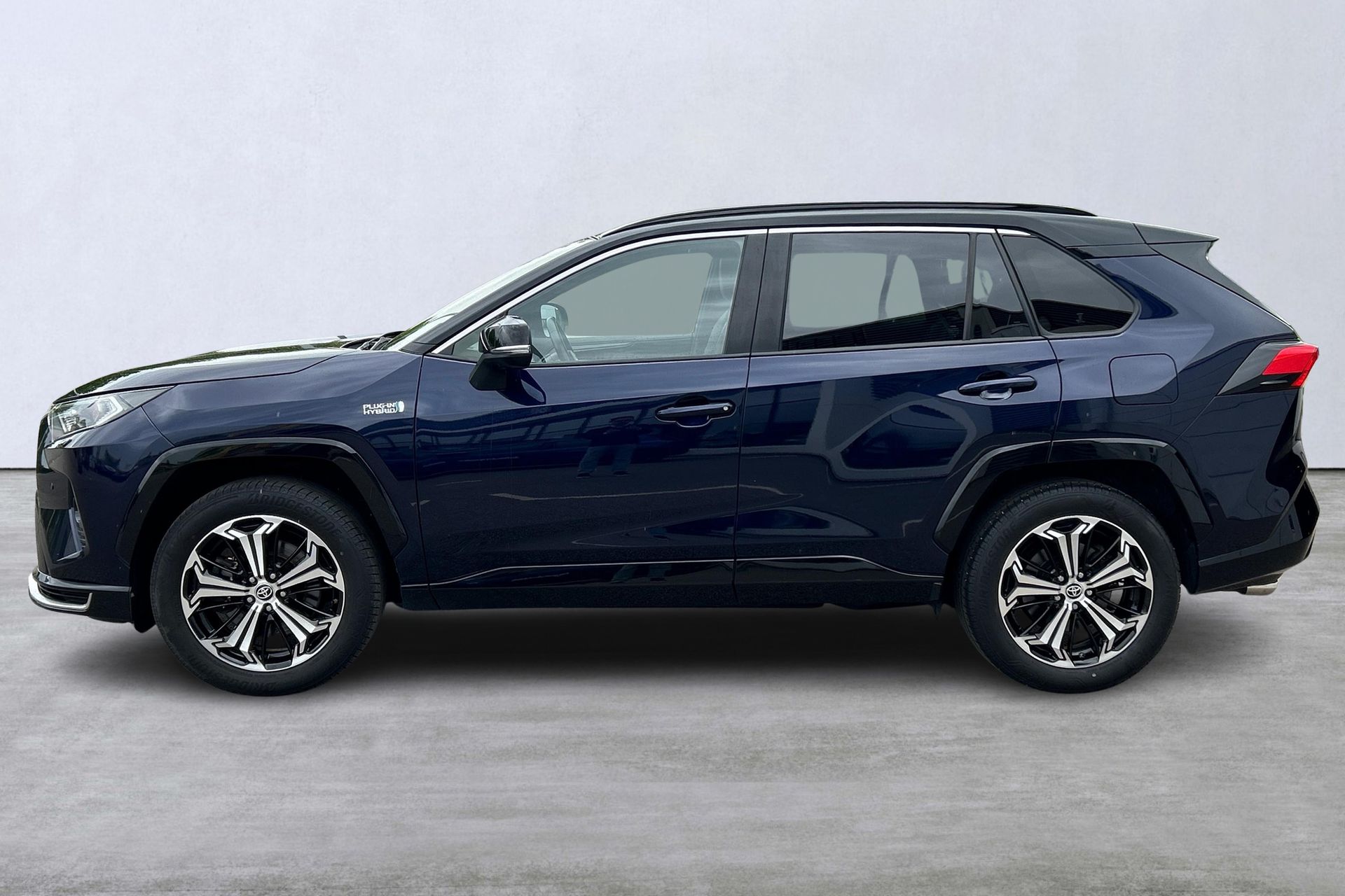 Toyota RAV4 PHEV Style Premium 2020, photo 2/10