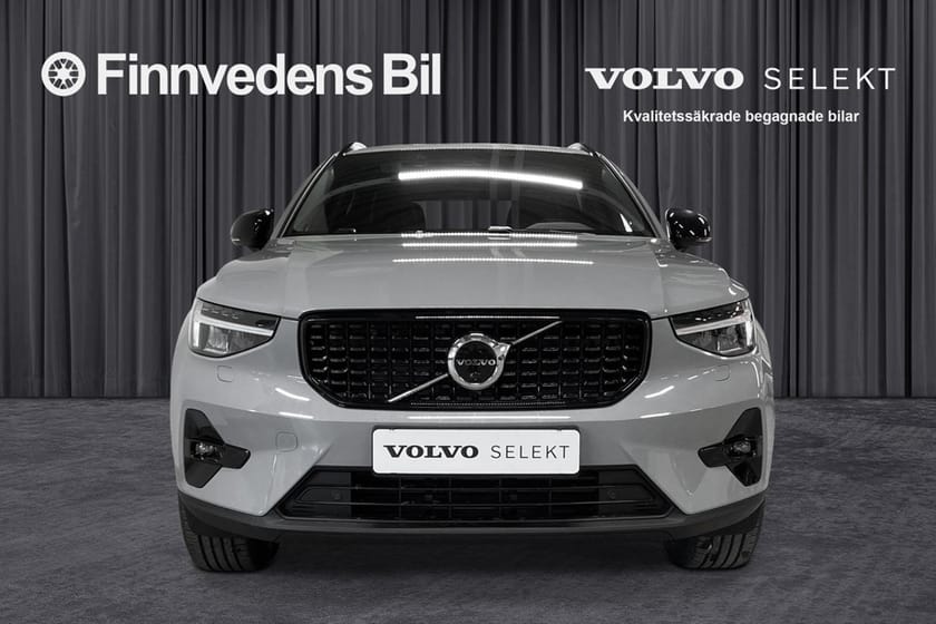 Bild 5 av Volvo XC40 B4 FWD Bensin Plus Dark