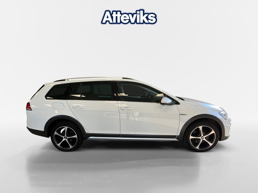Bild 2 av Volkswagen Golf Alltrack Variant 4MOTION 184hk *Drag/Kamera*
