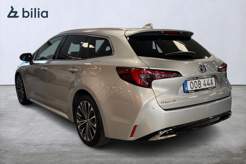 Bild 2 av Toyota Corolla Touring Sports Hybrid 1,8 Style Carplay Värmare Moms