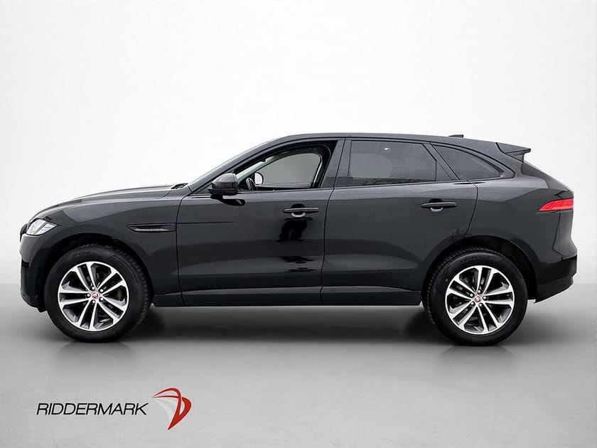 Bild 4 av Jaguar F-Pace 20d AWD 180hk Pano Meridian Kamera