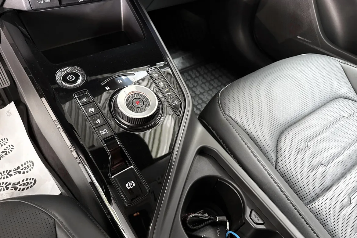 picture of a car
