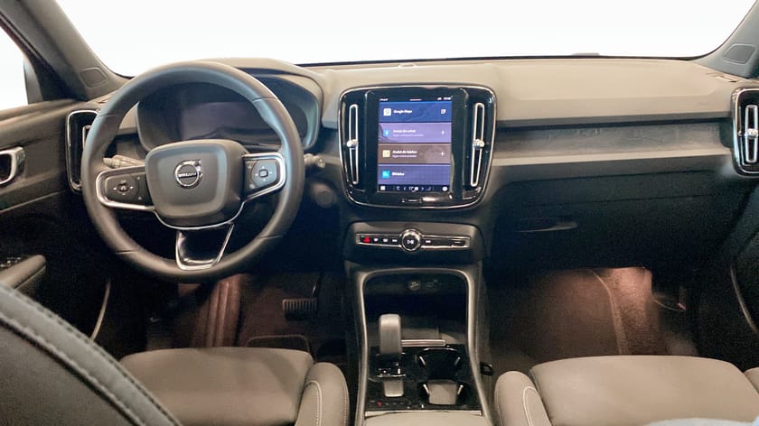 Bild 4 av Volvo XC40 Recharge 231hk Core - Apple CarPlay - Backkamera
