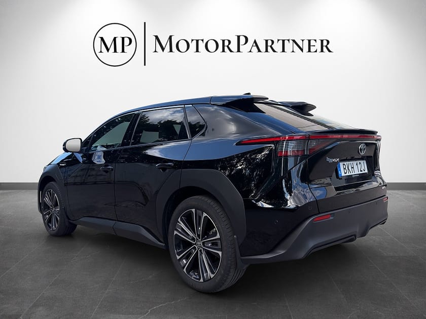 Bild 5 av Toyota bZ4X 71.4 kWh AWD Executive 360 Kamera JBL Solcellstak MOMS