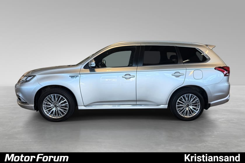 Bilde 2 av Mitsubishi Outlander PHEV Instyle+ AWD/ H.feste/ Skinn/ Acc/ 360/ +++