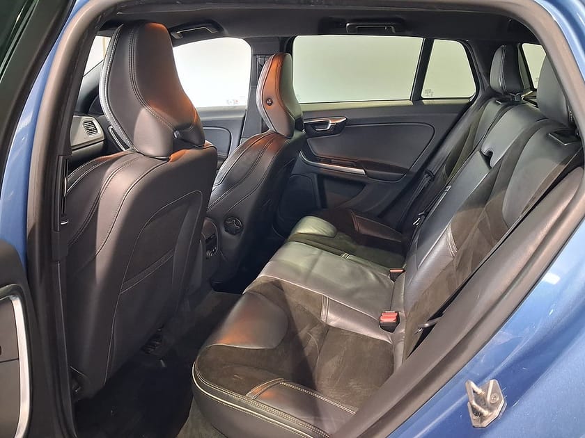 Bild 4 av Volvo V60 D3 R-Design 136HK