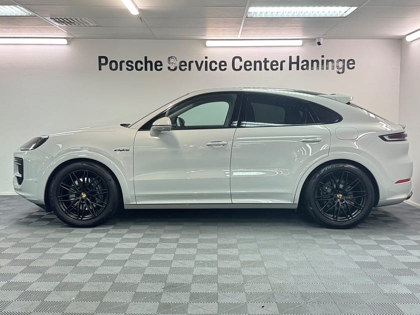 Bild 3 av Porsche Cayenne E-Hybrid Coupé