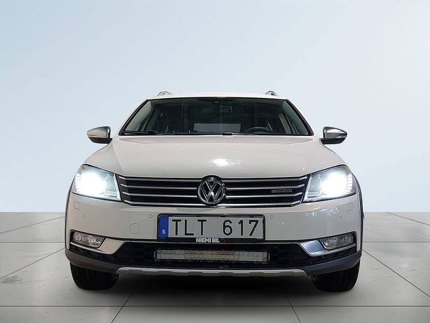 Bild 2 av Volkswagen Passat Alltrack 2.0 AWD GPS Dvärm Drag Skinn Psens S/V-hjul