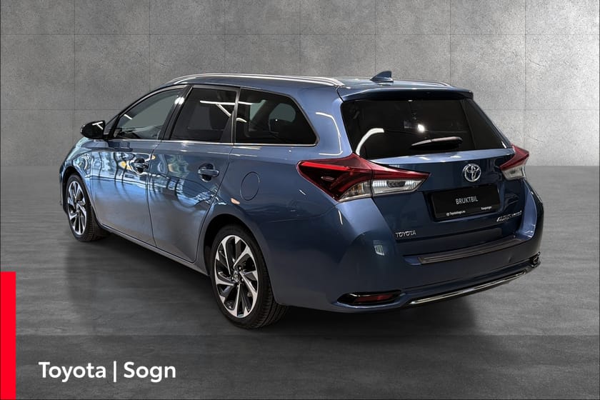 Bilde 5 av Toyota Auris Touring Sports Hybrid Style med panoramatak
