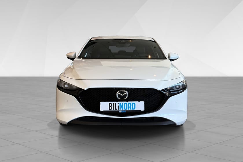 Bilde 2 av Mazda 3 Hatchback 2,0 186hk MHybrid Cosmo 360, Bose, Head Up, Navi+++
