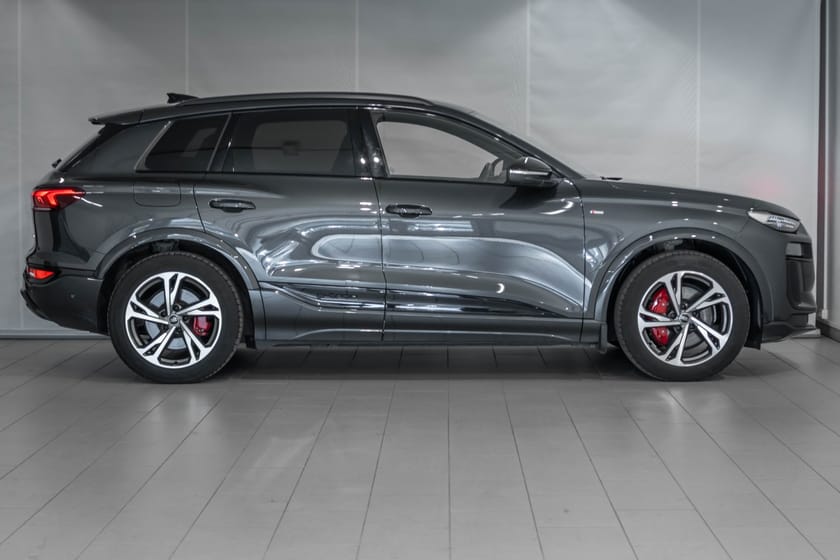 Bilde 3 av Audi Q6 e-tron quattro Tech Pro