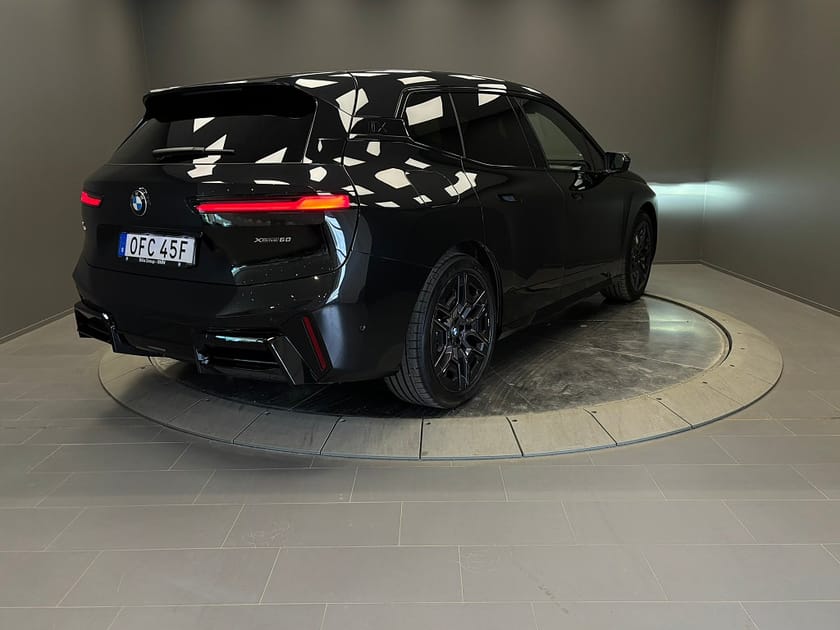 Bild 3 av BMW iX xDrive60 Supercharged Edition M Sportpro Comfort