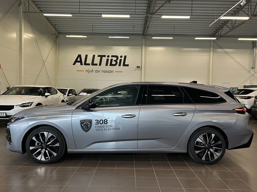 Bild 4 av Peugeot 308 SW Hybrid 145 1.2 PT 145hk e-DSC Allure Kamera/GPS/Demo