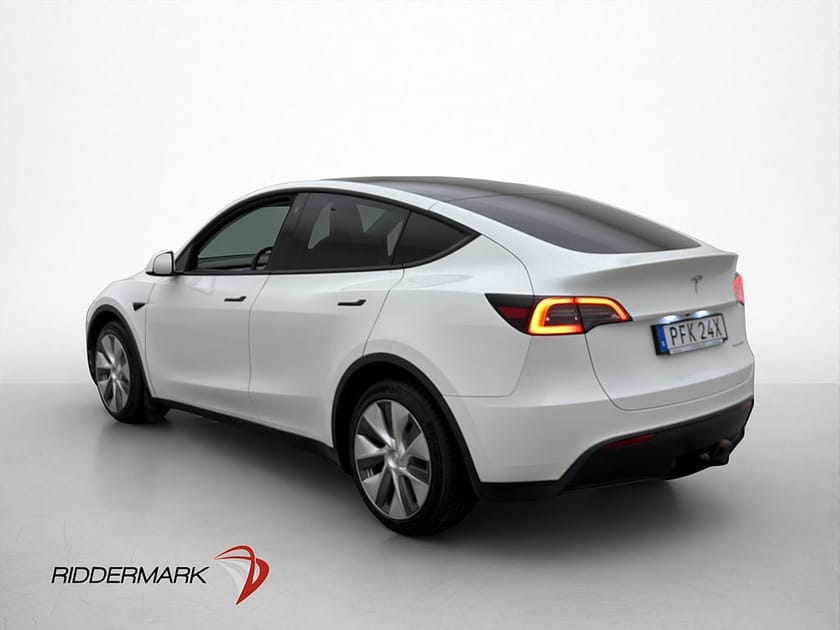 Bild 5 av Tesla Model Y Long Range AWD Dragkrok Svensksåld MOMS
