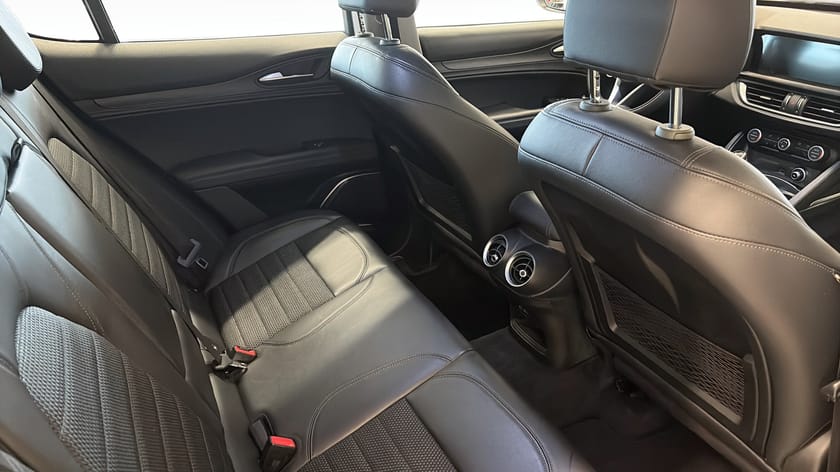 Bild 5 av Alfa Romeo Stelvio Super GME 2.0 200HK AT8 AWD
