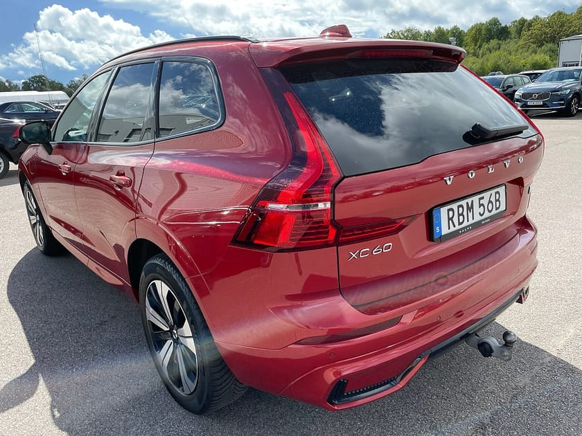 Bild 4 av Volvo XC60 T6 Recharge Plus Dark plug in AWD 350HK 4x4 Panorama Läder