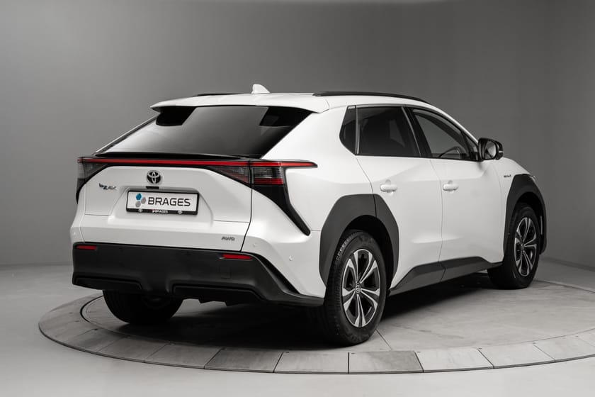 Bilde 4 av Toyota bZ4X AWD Executive