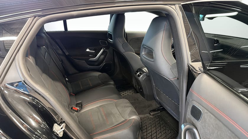 Bild 5 av Mercedes-Benz CLA 200 Shooting Brake AMG Premium Night Burmester Adaptiv 360
