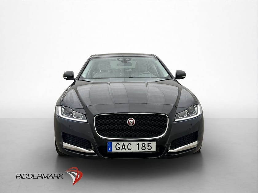 Bild 2 av Jaguar XF 20d 180hk Skinn Värmare Kamera Navi P-Sensorer
