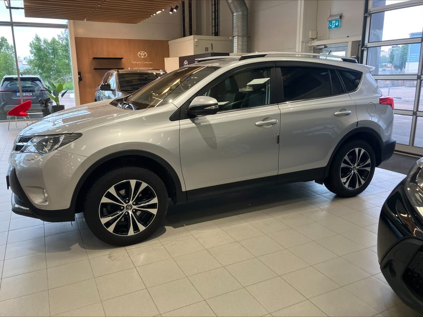 Bild 3 av Toyota RAV4 2,0 AWD Executive Dragkrok