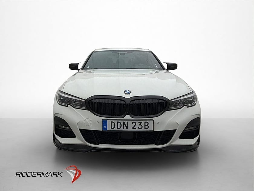 Bild 2 av BMW 330e Sedan 292hk M Sport Pano H/K Navi 360° HuD Laser