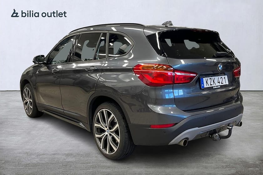 Bild 4 av BMW X1 xDrive20d 190hk Sport line Drag Backkamera Rattvärme