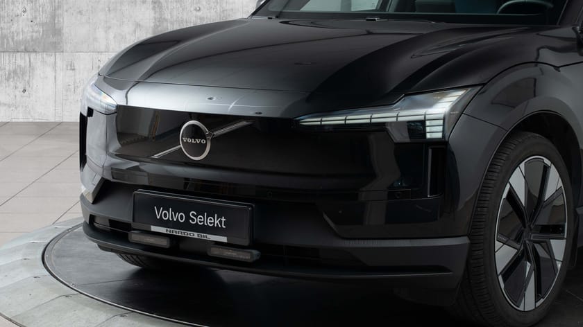 Bilde 4 av Volvo EX30 Twin Motor Performance | Plus | H.feste | H&K | LED-bar | 20"
