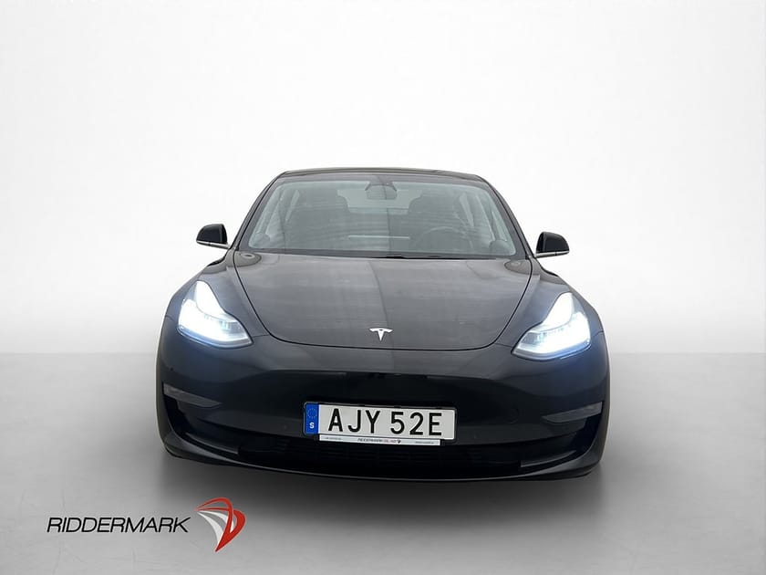 Bild 3 av Tesla Model 3 Long Range AWD Svensksåld Panorama Drag